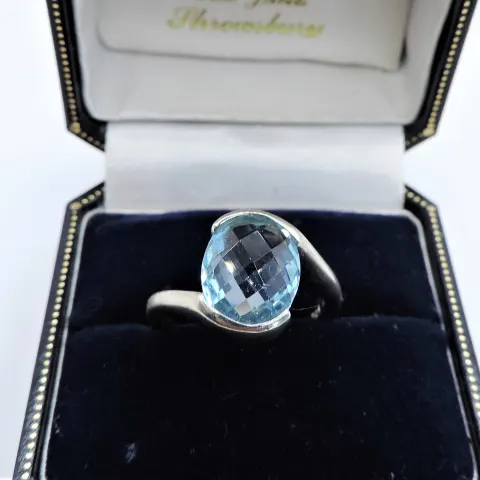 Blue Topaz Ring Sterling Silver 3.5 carats New with Gift Pouch