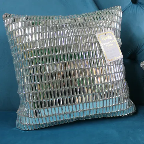 Exquisite Mirror Glass Decorative Pillow (38 x 38 cm)