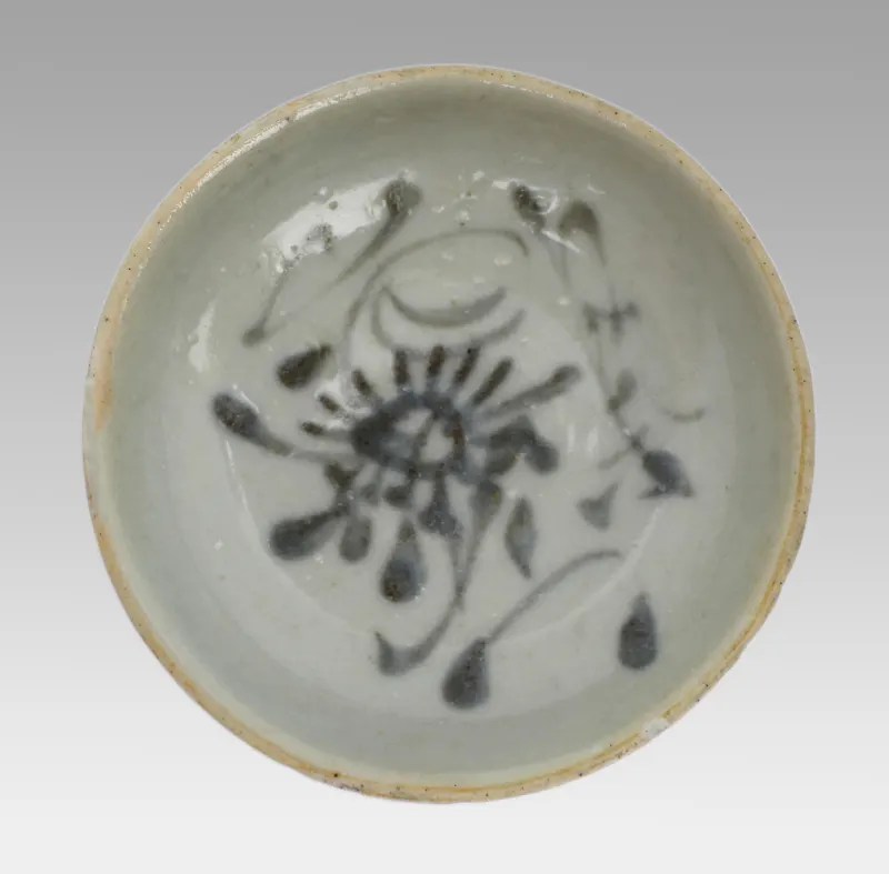 Small Korean Buncheong Brushwork Dish, Joseon Dynasty, 15th–16th Century
