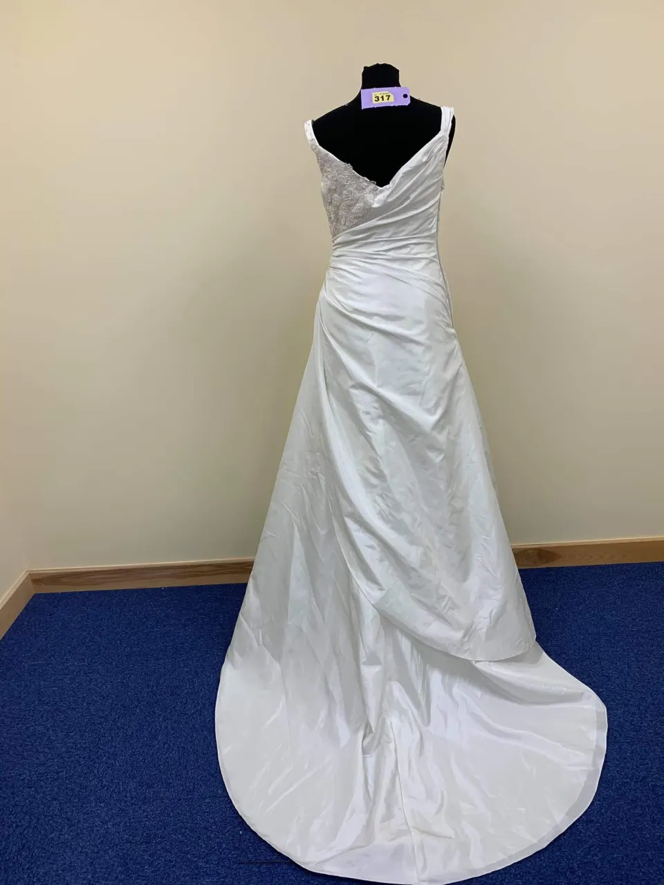 DG Collections dres size 14