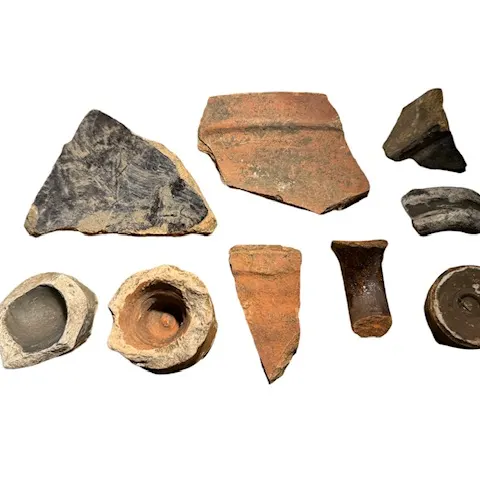 17th Century Pottery Fragments, Thames Foreshore (£7 Post, £20 International Post)