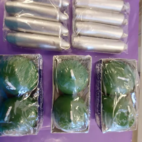 Green ball candles x 6 and 8 silver candles