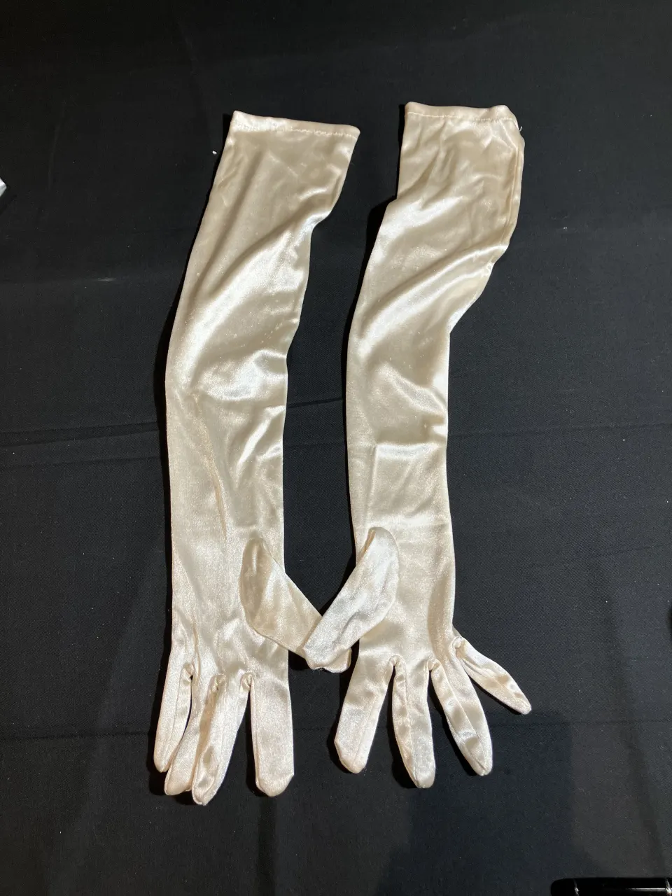 Gloves and costume jewellery used by Vanessa Hudgens
