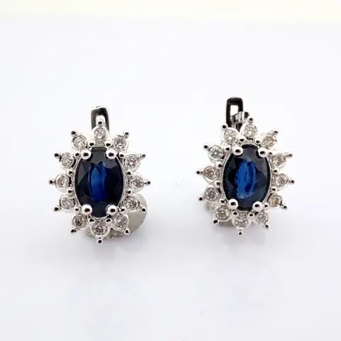 18K White Gold Cluster Earrings Detailed With Sapphire and Brilliant Diamonds