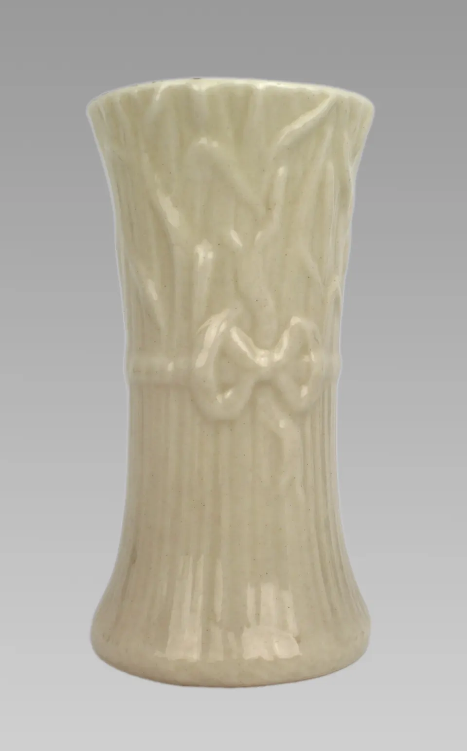 Small Irish Belleek Vase c.1970