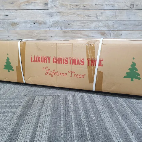 8ft Green with White Christmas Tree, by Lifetime Trees Rrp £159.99