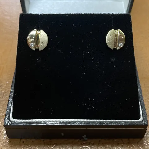 9ct Gold Diamond Circular Ear Studs