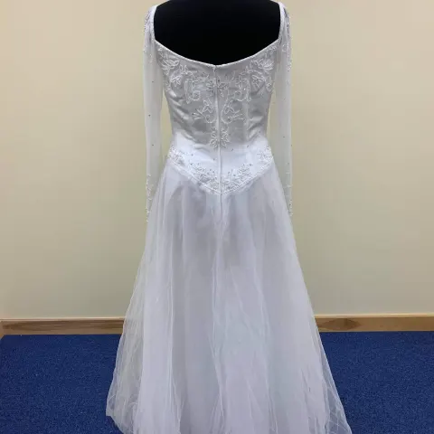 383 Milano Prom dress ivory sleeves, LL33331 size 6
