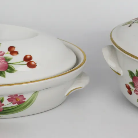 Pair of Royal Worcester Perhsore Pattern Lidded Tureens