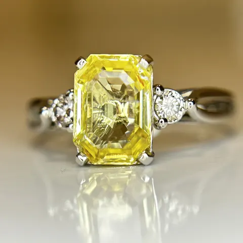 Beautiful 2.40ct Unheated Untreated Natural Ceylon Yellow Sapphire Diamonds & 950 Platinum