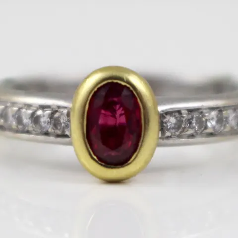 Vintage Ruby Diamond 18ct White Gold Ring