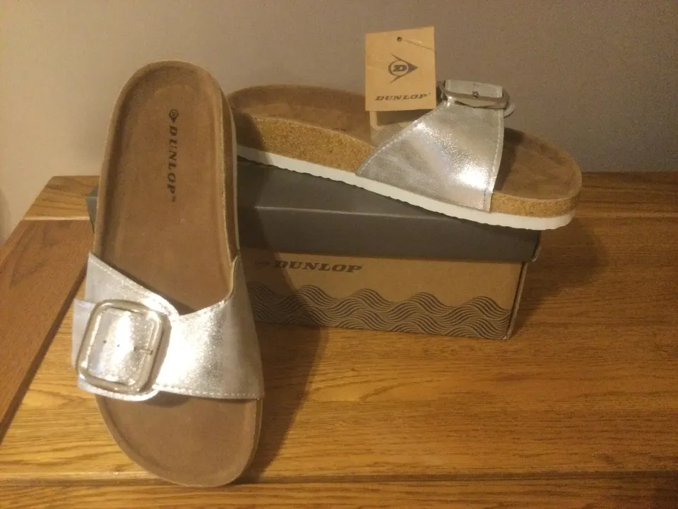 Dunlop “Single Buckle” Ladies Sandals, Size 5, Silver - New RRP £35.00