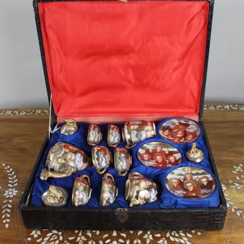 Japanese Moriage Dragonware Tea Set with Arhats – c.1950, Original Case