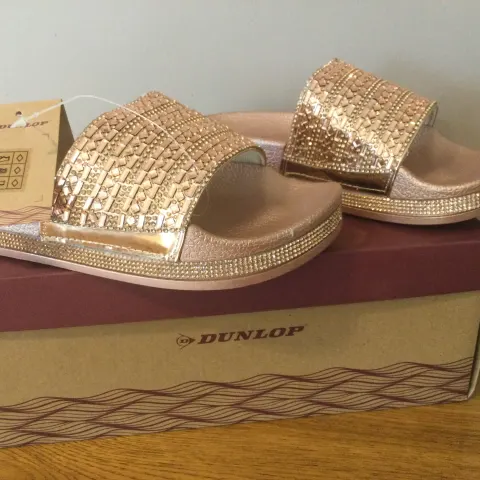 Dunlop Ladies "Emmie” Sandals, Size 3, Rose Gold - New RRP £25.00