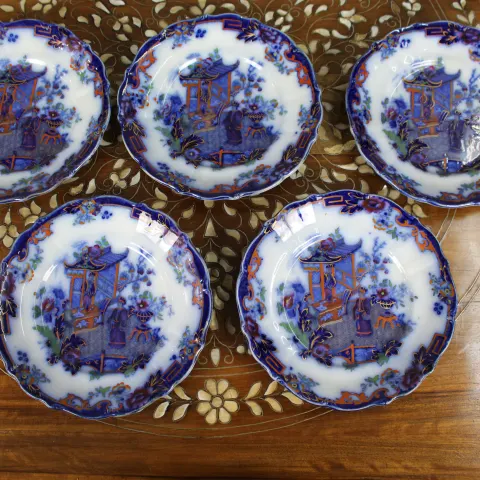 Set of Five Victorian Flow Blue Chinoiserie Plates, George Jones & Sons, c.1865