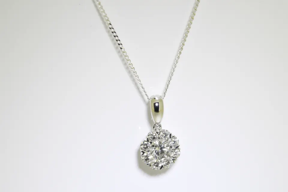 Pendant & Diamond