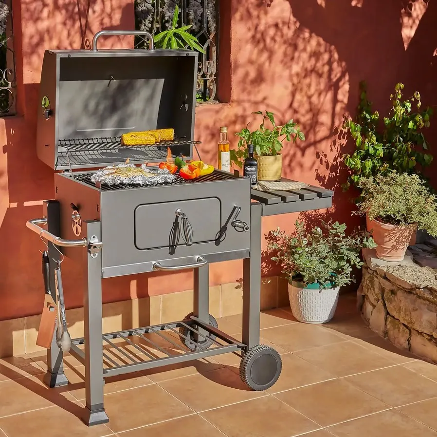 (162/Mez/P2) RRP £180. Texas Franklin Charcoal BBQ. Grid In Grid System For Easy Removal Of Central