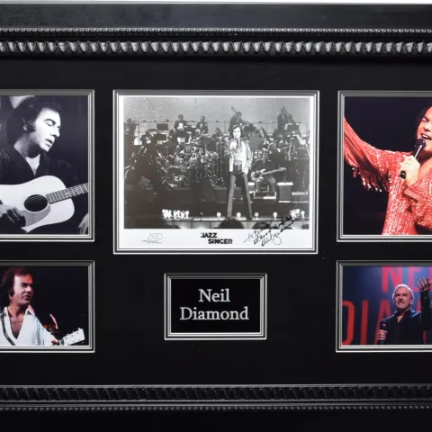 NEIL DIAMOND original signature presentation