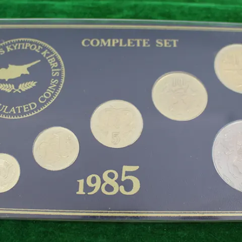 Cyprus 1985 Uncirculated Cased Coin Set