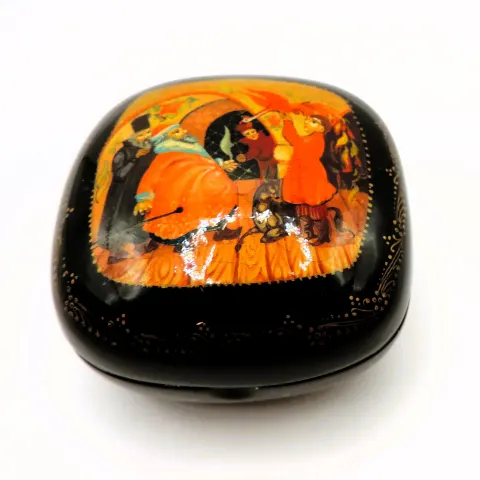 Vintage Russian Hand Painted Lacquer Box Artist Signed