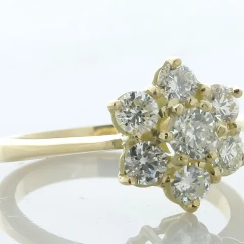 18ct Yellow Gold Round Cluster Claw Set Diamond Ring 1.26 Carats