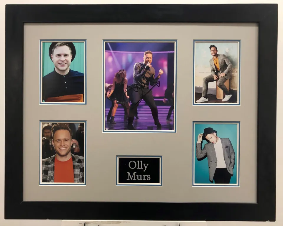 OLLY MURS framed original signature presentation