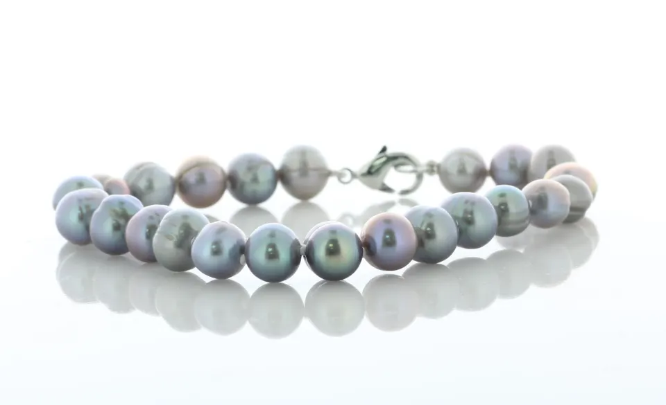 Freshwater Cultured 7.0 - 7.5mm Pearl Bracelet With Silver Plated Clasp