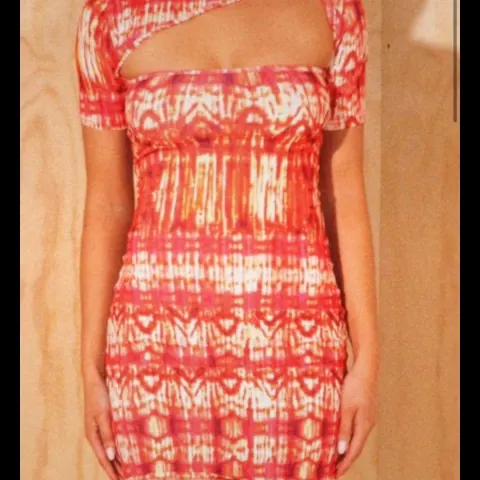 Mix of 50 New Pieces of Womens Fashion Clothing