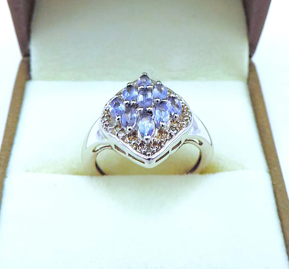 Sterling Silver 3 Carat Tanzanite Ring New With Gift Pouch