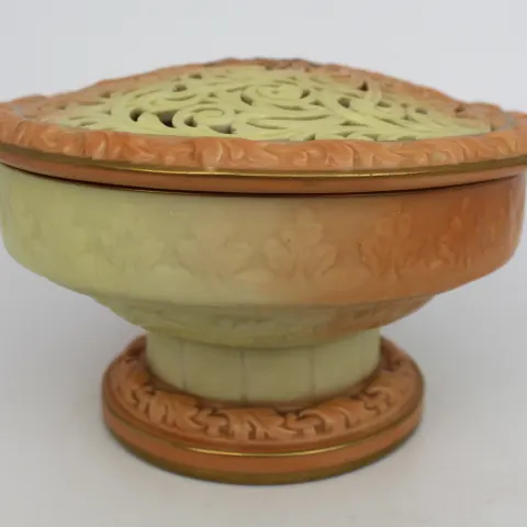 Locke & Co Worcester Lidded Reticulated Pot Vase