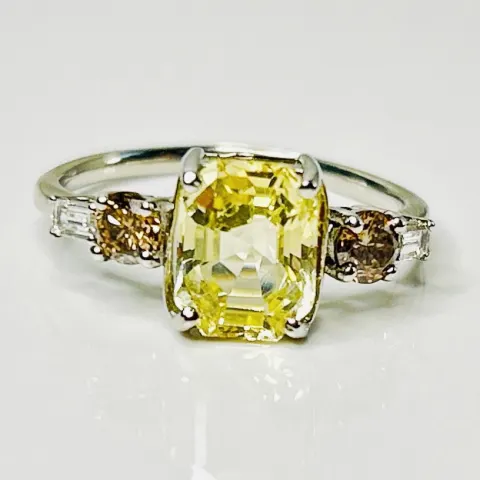 Beautiful Unheated Untreated Natural Ceylon yellow Sapphire  Diamonds & Platinum