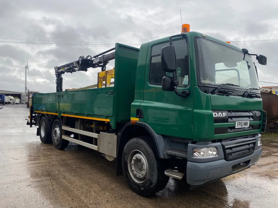 2011 DAF CF 75-310 6x2 brick grab truck