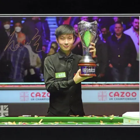 Zhao Xintong Hand Signed Framed Photograph – World Snooker Champion – COA Included