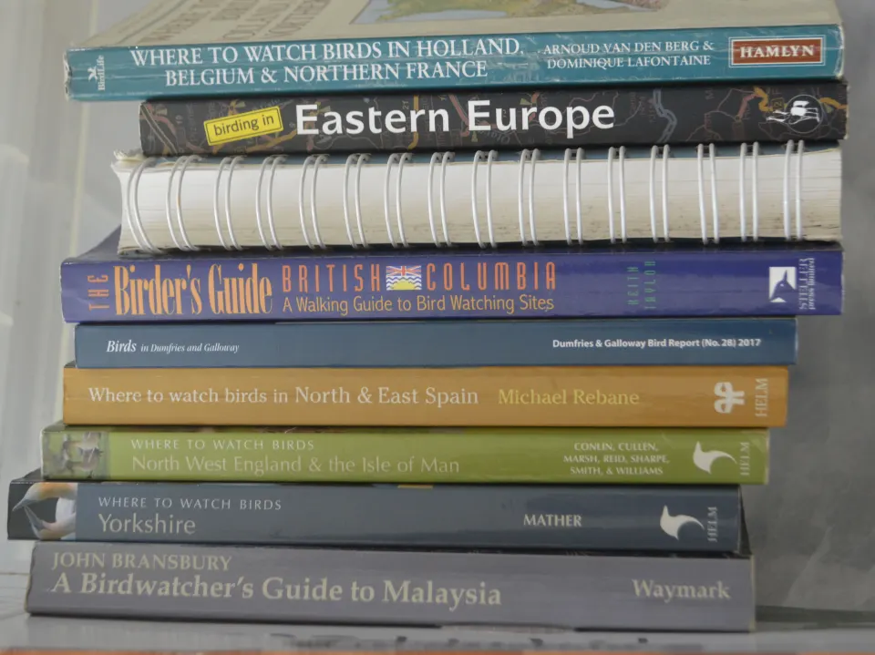 [Books][Ornithology] A Collection of 9 Bird Watching Books, Including Helm Publications