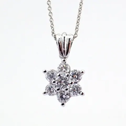 18K White Gold Necklace Detailed With Brilliant Diamonds