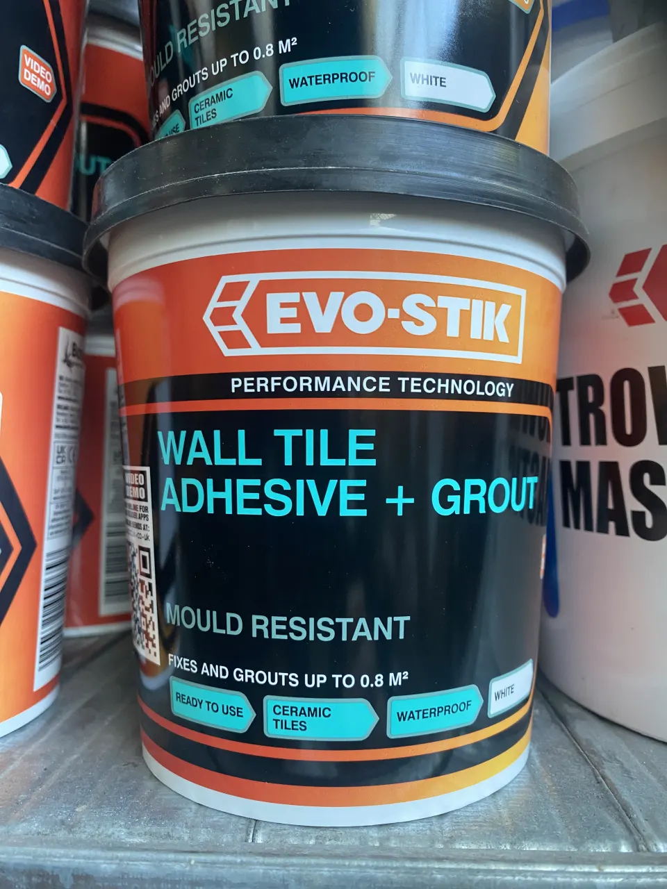 Evo-Stik Tile a Wall Adhesive & Grout for Ceramic & Mosaic Tiles 0.8M2 WHITE