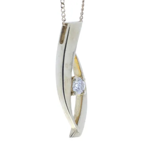 9ct Claw Set Diamond Pendant 0.18 Carats