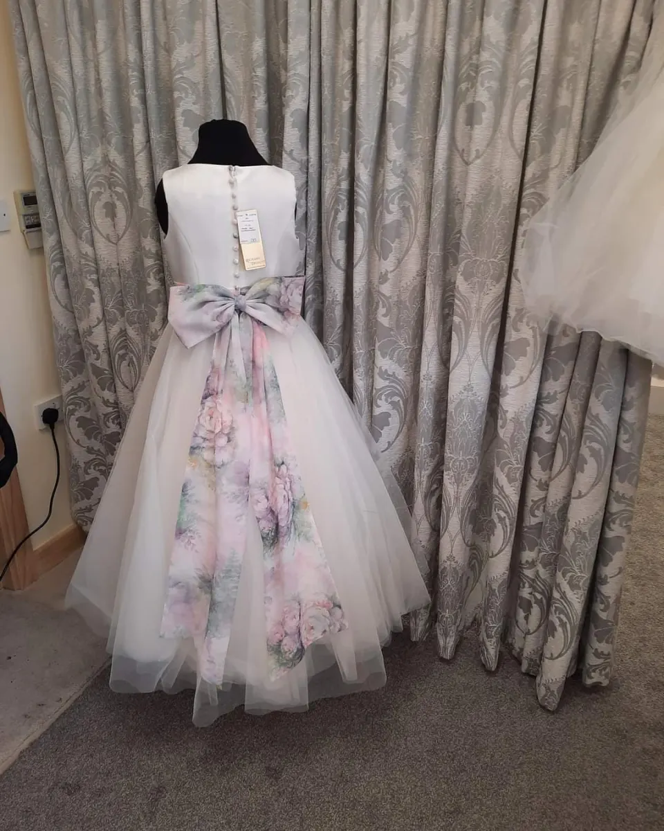 Richard Designs Flowergirl dress in age 8