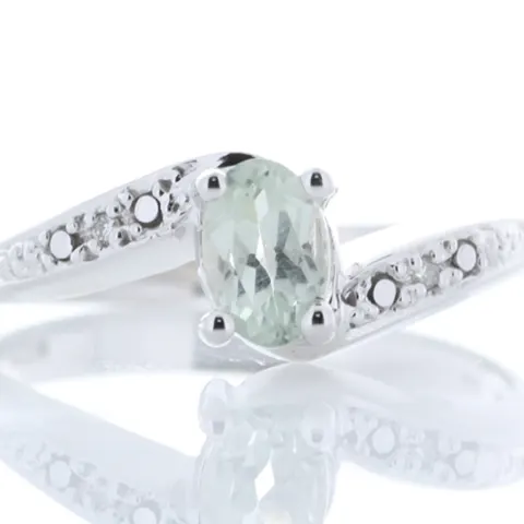 9ct White Gold Diamond And Green Amethyst Ring 0.01