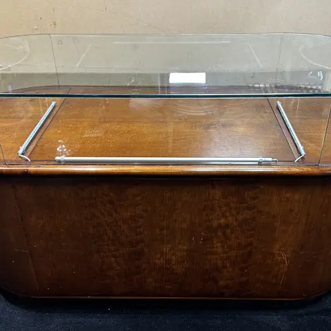 High Quality Oval Form Jewellery Display Cabinet Counter