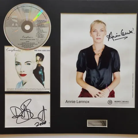 Eurythmics CD Presentation with Annie Lennox & Dave Stewart Signatures
