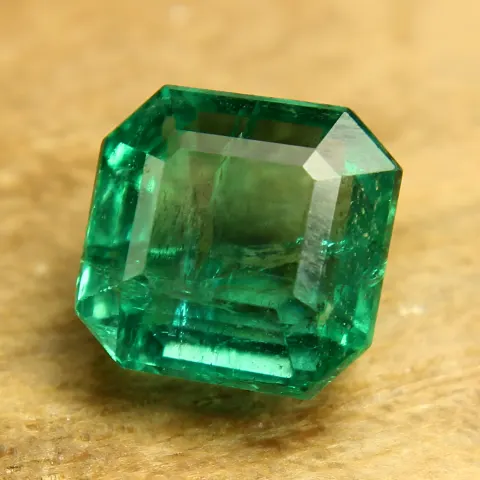 Emerald 2.25 CT