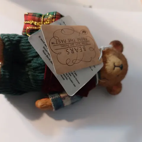 Bears From The Past - Boy Bear with present