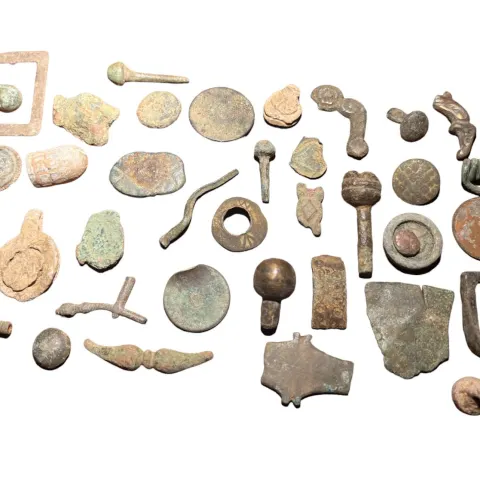 Antiquities: Ancient To Modern Mixed Metal Detecting Finds (£7 UK - £20 Int Post)