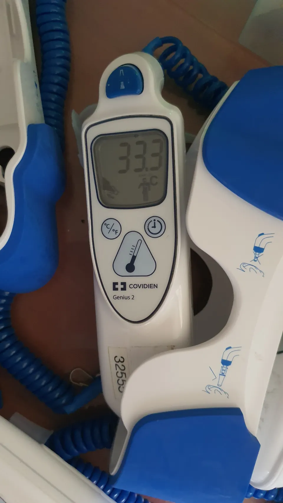 Quantity Thermometer Tympanic Covidien Genius 3 / 2 With Base Hospital Temperature Peak