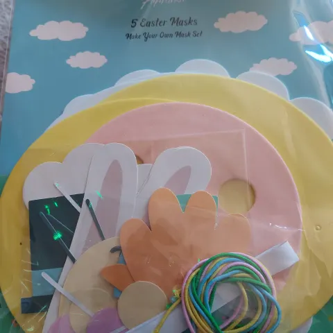 Easter Face Masks, Packs of 5.  Total 24 packs approx RRP £100