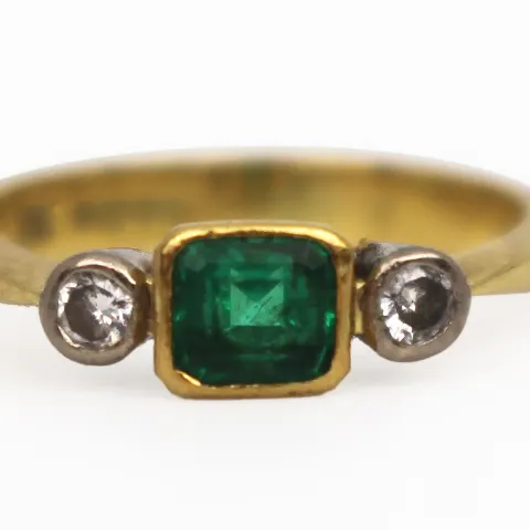 Emerald & Diamond 18ct Gold Ring