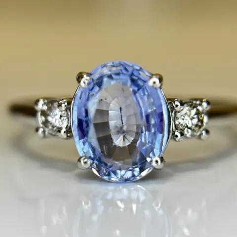 Beautiful 1.75 Ct Unheated Ceylon Cornflour Blue Sapphire Diamonds & 950 Platinum