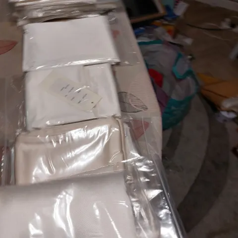 Box of 20 Ivory Sashes/Wraps Or Scarves