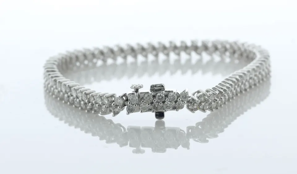 10ct White Gold Diamond Tennis Style Bracelet 5.00 Carats